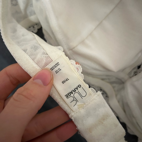 White lace halter bralette - Picture 3 of 4